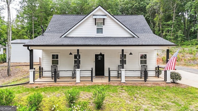 92 Autumn Path, Rockmart, GA 30153 - view of front of property with a porch, roof with shingles, and a front yard