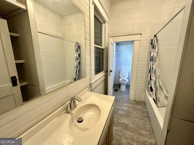 310 Butler St, Waycross, GA 31501 - full bath featuring vanity and shower / bath combination with curtain