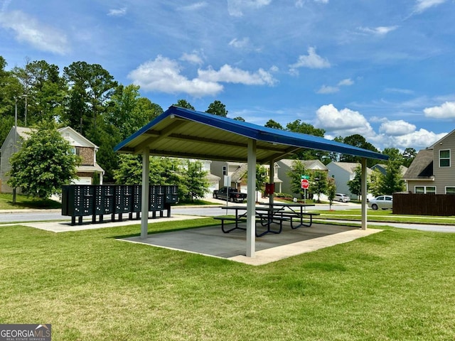 323 Morning Dr, Athens, GA 30606 - surrounding community with mail area and a lawn