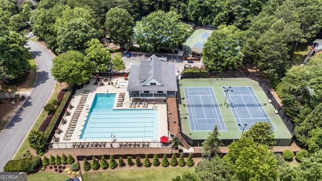 10530 Tuxford Dr, Alpharetta, GA 30022 - bird's eye view of a pool