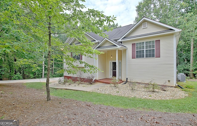 4135 Coursey Lake Rd, Douglasville, GA 30135 - view of front of house featuring driveway