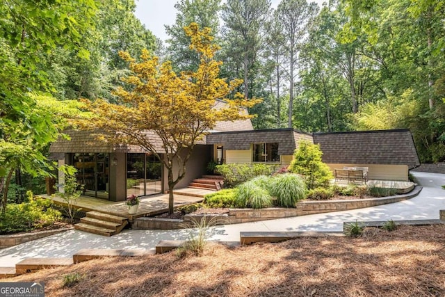 4850 Lake Fjord Pass, Marietta, GA 30068 - view of front of home with mansard roof and roof with shingles