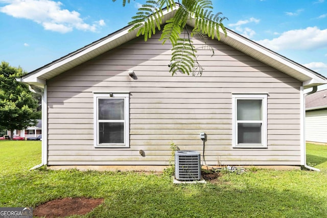 1147 Dunivin Dr, Jonesboro, GA 30238 - rear view of property with a yard