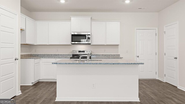 360 Sound Cir, Stockbridge, GA 30281