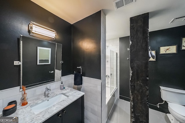 1026 Saint Charles Ave NE Unit 15, Atlanta, GA 30306 - full bath featuring vanity and shower / bathtub combination
