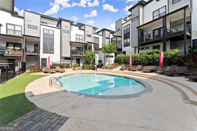 19 Moda Ln, Atlanta, GA 30316 - community pool featuring a residential view