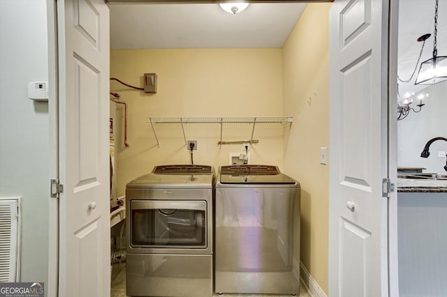 209 Jacobs Way Apt B, Jasper, GA 30143 - laundry room featuring independent washer and dryer and baseboards