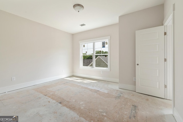 195 Grove Point Rd, Athens, GA 30605 - unfurnished room with baseboards