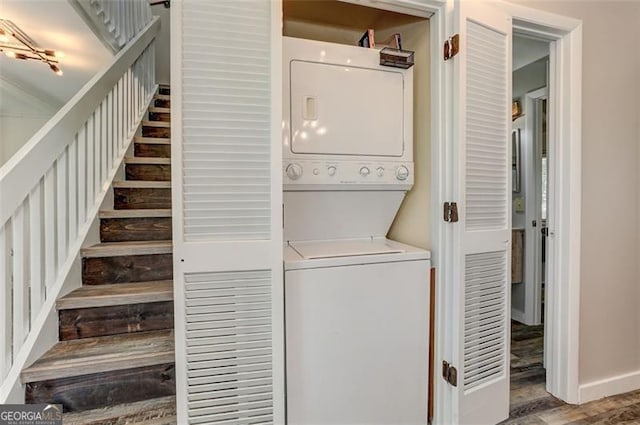 125 Wolfscratch, Big Canoe, GA 30143 - washroom featuring stacked washer / drying machine and wood finished floors