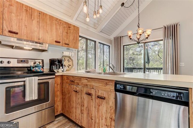 125 Wolfscratch, Big Canoe, GA 30143 - kitchen featuring appliances with stainless steel finishes, under cabinet range hood, a chandelier, light countertops, and wooden ceiling