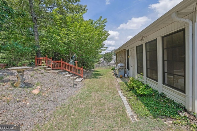 5565 Ashmoore Ct, Flowery Branch, GA 30542 - view of grassy yard