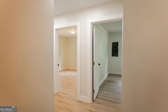 206 2nd St, Gainesville, GA 30504 - corridor featuring light wood-style flooring and baseboards