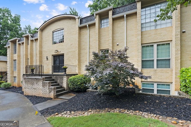 5400 Roswell Rd Apt L 6, Sandy Springs, GA 30342 - view of building exterior