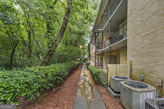 5400 Roswell Rd Apt L 6, Sandy Springs, GA 30342 - view of property's community featuring stairway