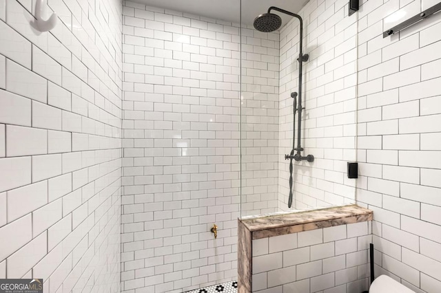 960 Taft Ave NE Unit 9, Atlanta, GA 30309 - full bathroom with tiled shower and toilet