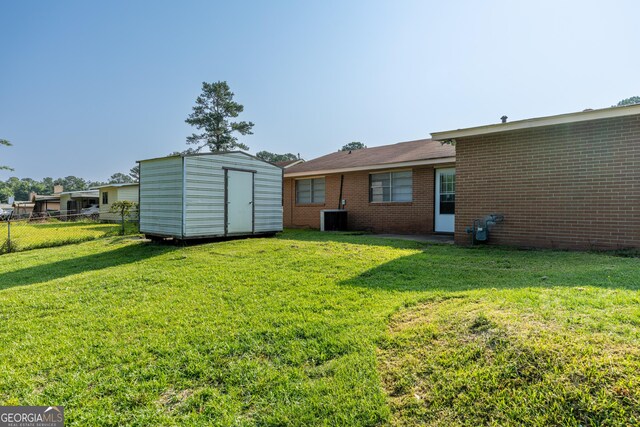 3027 Lansing Ave, Columbus, GA 31907 - view of yard with a storage shed