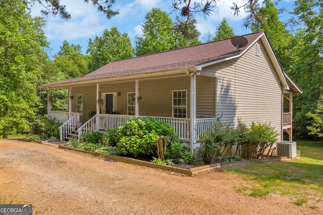 15 Bern Vis, Sautee Nacoochee, GA 30571 - view of front of home with a porch