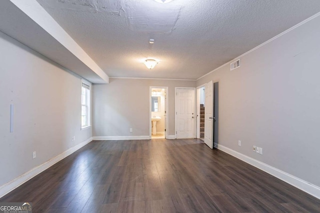 962 Taylors Farm Ct, Canton, GA 30115 - unfurnished room featuring a textured ceiling and dark wood finished floors