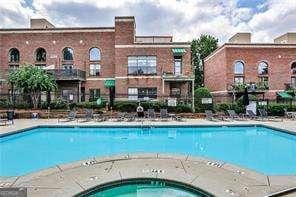 791 Wylie St SE Unit 404, Atlanta, GA 30316 - community pool with a community hot tub