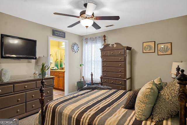 348 Willow Pointe Dr, Lagrange, GA 30240 - bedroom featuring connected bathroom and ceiling fan