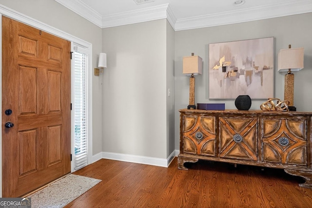 348 Willow Pointe Dr, Lagrange, GA 30240 - entrance foyer with wood finished floors and ornamental molding