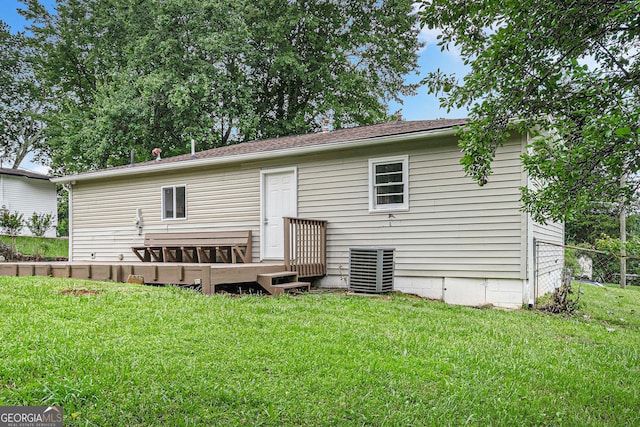 2621 Walton Way SW, Marietta, GA 30060 - back of property featuring a deck
