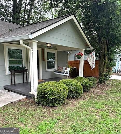1341 SE Joyner Ave SE, Marietta, GA 30060 - view of front of home featuring covered porch