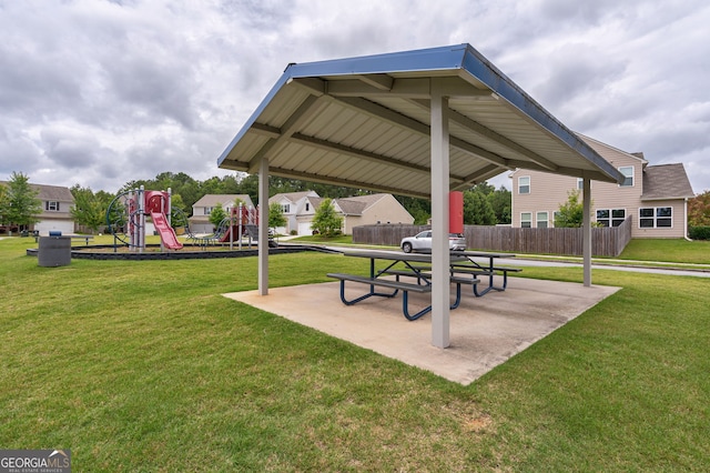 410 Meadowbend Cir, Athens, GA 30606 - surrounding community with a patio area