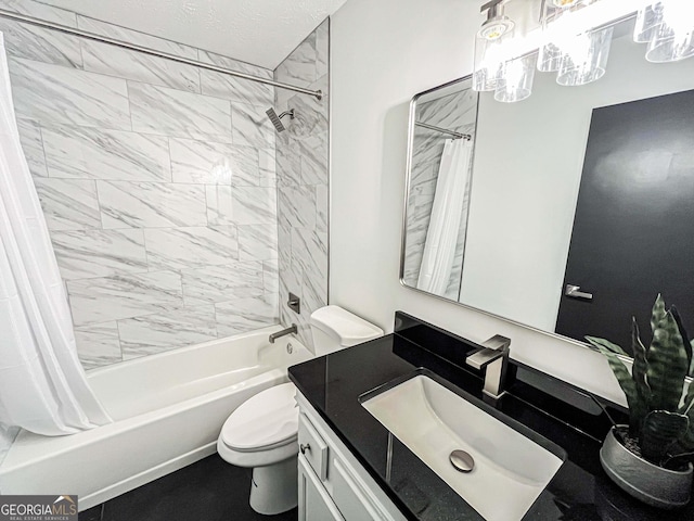 3150 Stratford Green Pl, Avondale Estates, GA 30002 - full bath featuring shower / tub combo and vanity