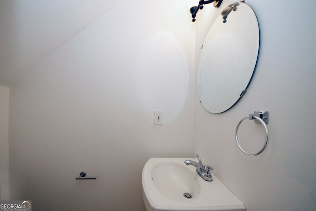 3101 Reeves St SE, Smyrna, GA 30080 - bathroom featuring a sink
