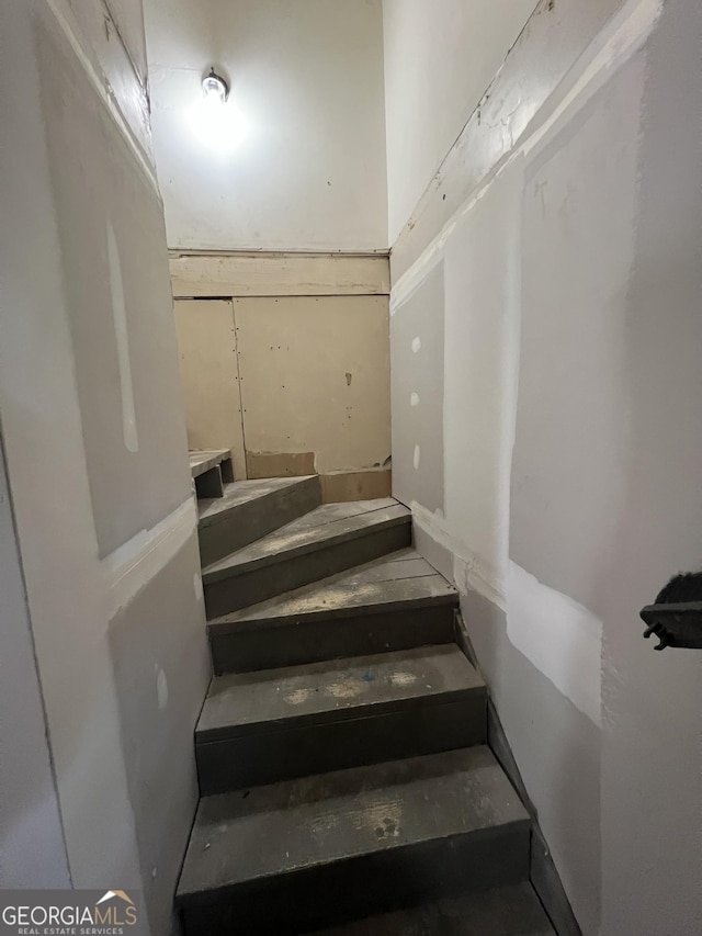 7128 Lady Heidi Ct, Jonesboro, GA 30236 - view of stairs