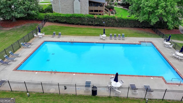 1640 Mount Mckinley Dr, Grayson, GA 30017 - community pool featuring a patio