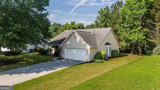 5832 Sycamore Ridge Dr, Sugar Hill, GA 30518 - traditional-style home with a front lawn, an attached garage, driveway, and a shingled roof