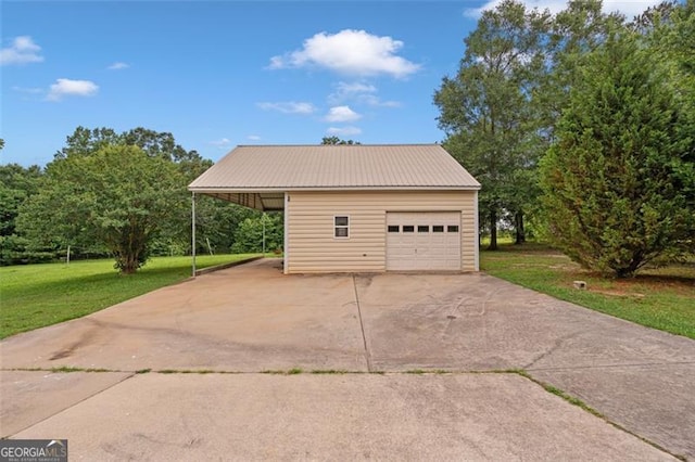 2333 Old Newnan Rd, Carrollton, GA 30116 - garage featuring concrete driveway
