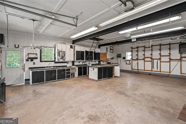 2333 Old Newnan Rd, Carrollton, GA 30116 - garage with a sink