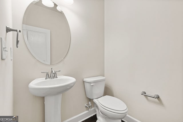 728 Lorimore Pass, Canton, GA 30115 - half bathroom with baseboards