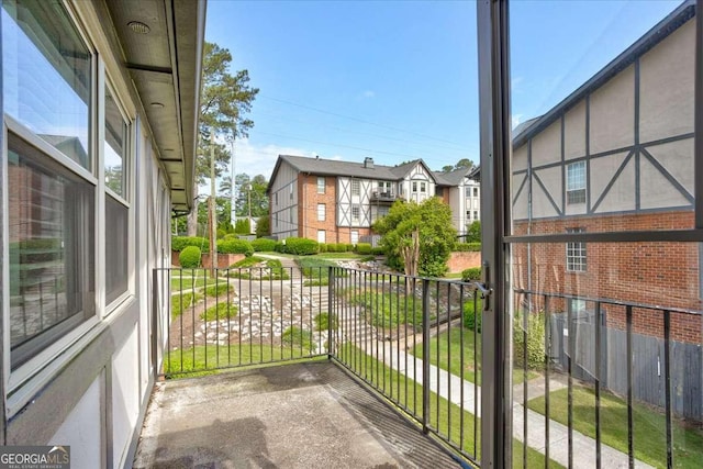 6851 Roswell Rd Unit G20, Sandy Springs, GA 30328 - balcony with a residential view