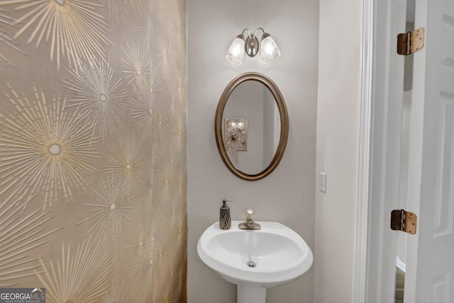 1936 Lakeshore Overlook Cir NW, Kennesaw, GA 30152 - bathroom featuring a sink