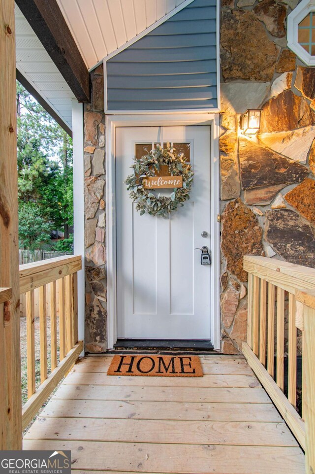 909 Shiloh Ridge Run NW, Kennesaw, GA 30144 - property entrance with stone siding