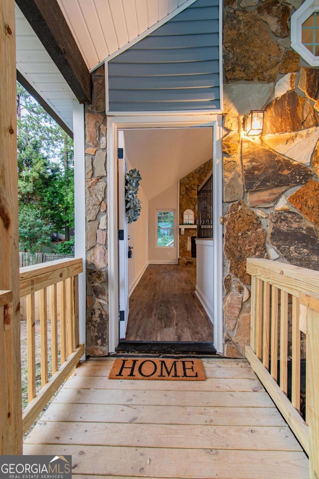 909 Shiloh Ridge Run NW, Kennesaw, GA 30144 - entrance to property with stone siding