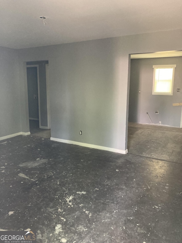 2960 Churchill St, Macon, GA 31204 - unfurnished room with baseboards