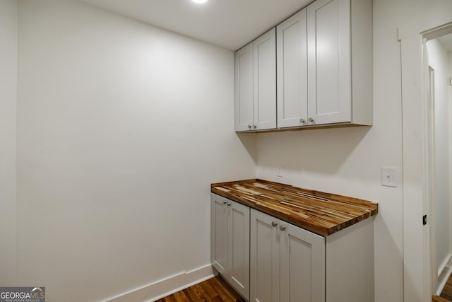 685 Pinecrest Dr, Athens, GA 30605 - detailed view of wood finished floors and baseboards