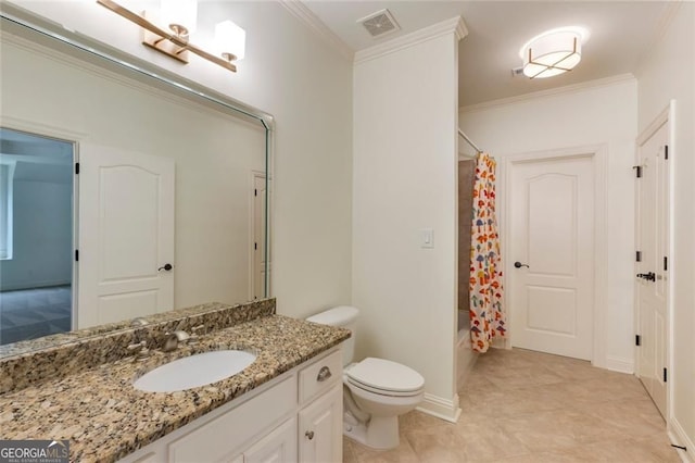 930 Shepards Ct, Roswell, GA 30075 - full bath featuring vanity, ornamental molding, and shower / bath combo