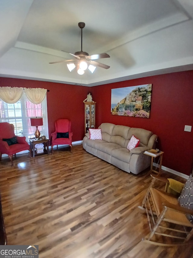 606 Haverhill Cir, Warner Robins, GA 31088 - living area featuring ceiling fan, wood finished floors, and a raised ceiling