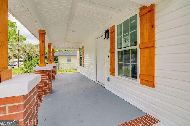 5215 Cordell St, Savannah, GA 31405 - view of covered porch