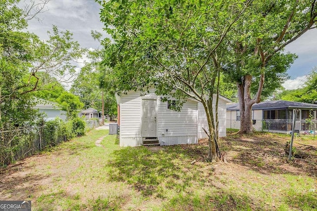 5215 Cordell St, Savannah, GA 31405 - view of yard with entry steps