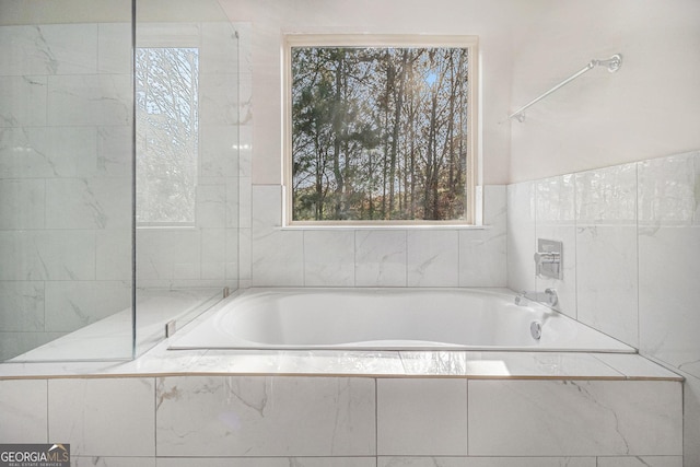 7691 Brazos Trl, Fairburn, GA 30213 - full bath with plenty of natural light and a bath