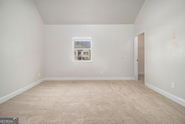 7691 Brazos Trl, Fairburn, GA 30213 - additional living space with vaulted ceiling and light colored carpet
