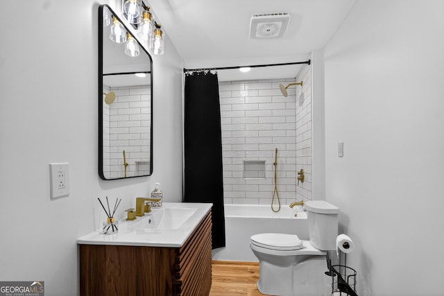 1120 Glass Bridge Rd, Lagrange, GA 30240 - bathroom featuring vanity, shower / tub combo with curtain, and wood finished floors