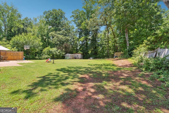 155 Windy Hill Ct, Alpharetta, GA 30004 - view of yard featuring a storage shed